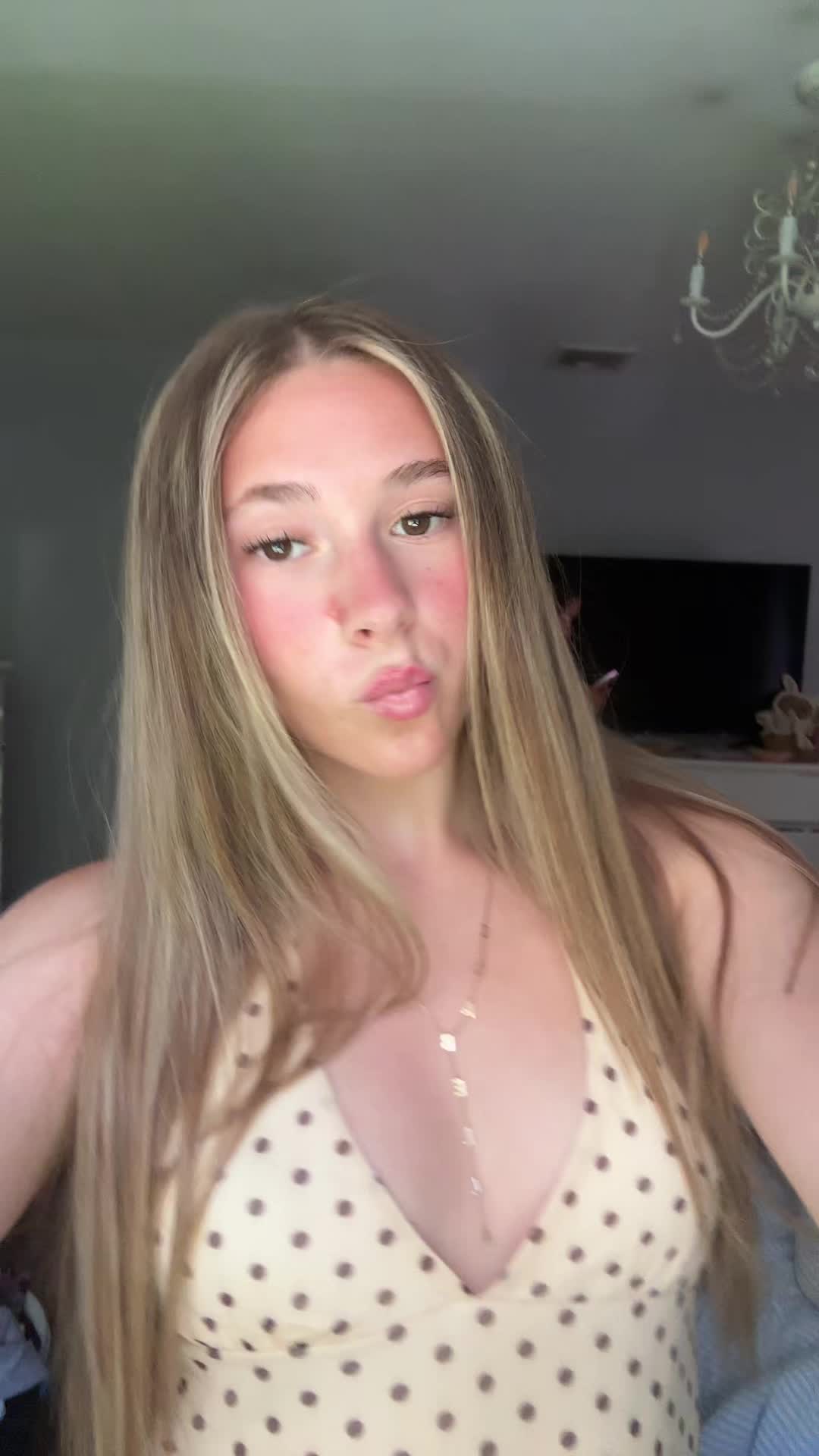 @isabella nahoum