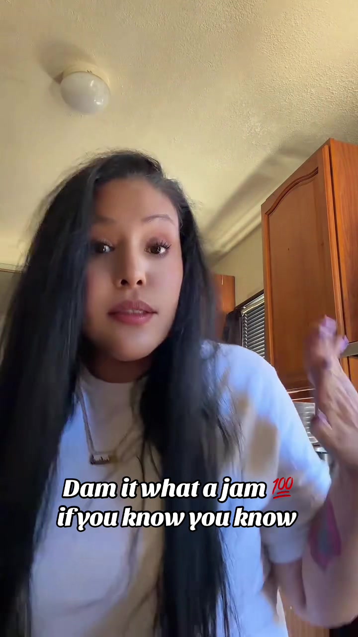 @Veva310
