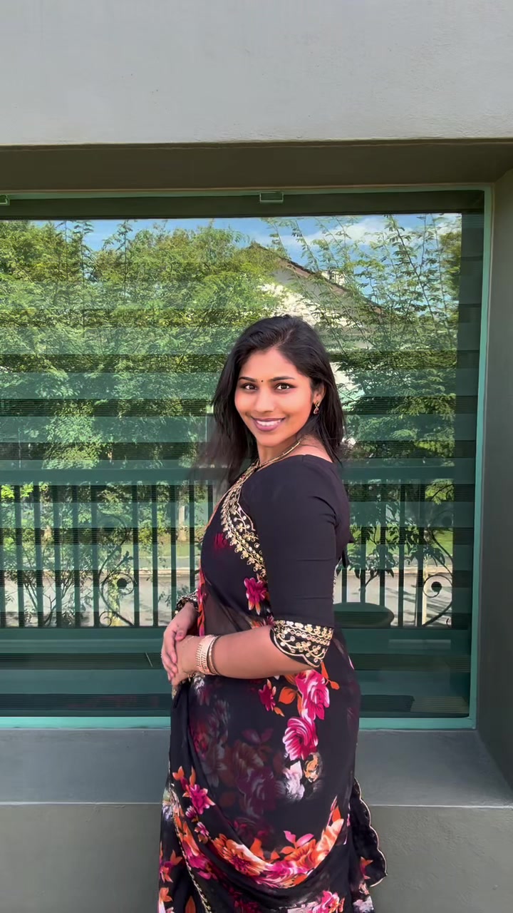 @DeshaDiaries