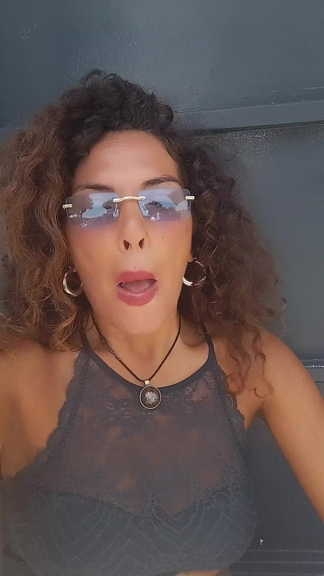 @Roberta