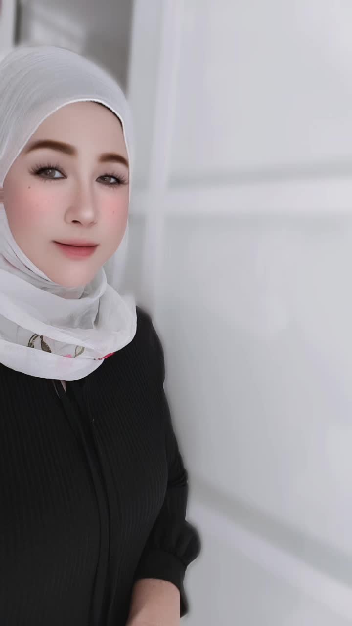 @Cik Puan Seri Aura