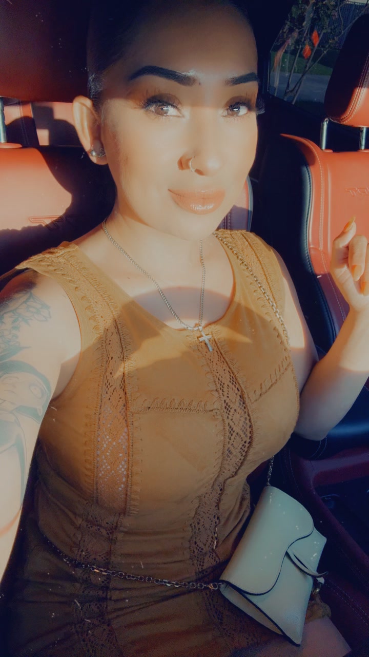 @Sandra 🖤🖤🖤