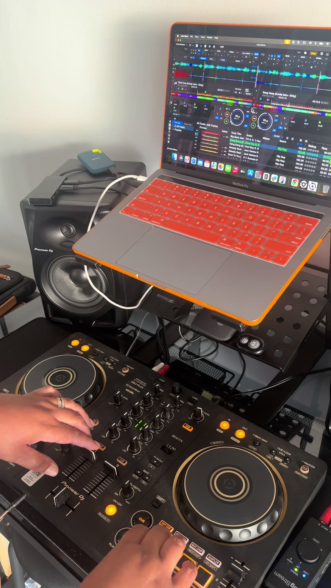 @djfamouzstarr