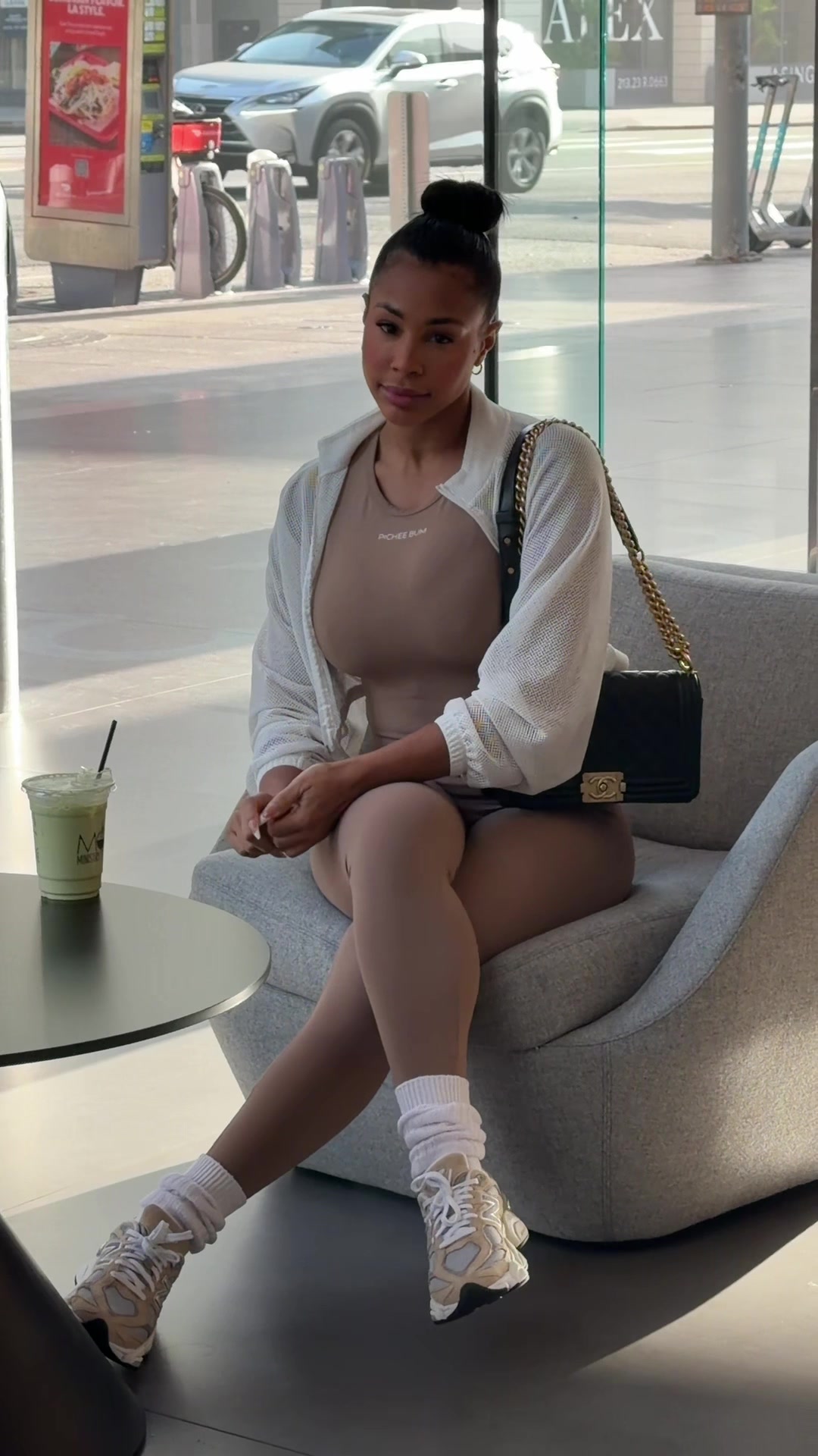 @annistar🌟