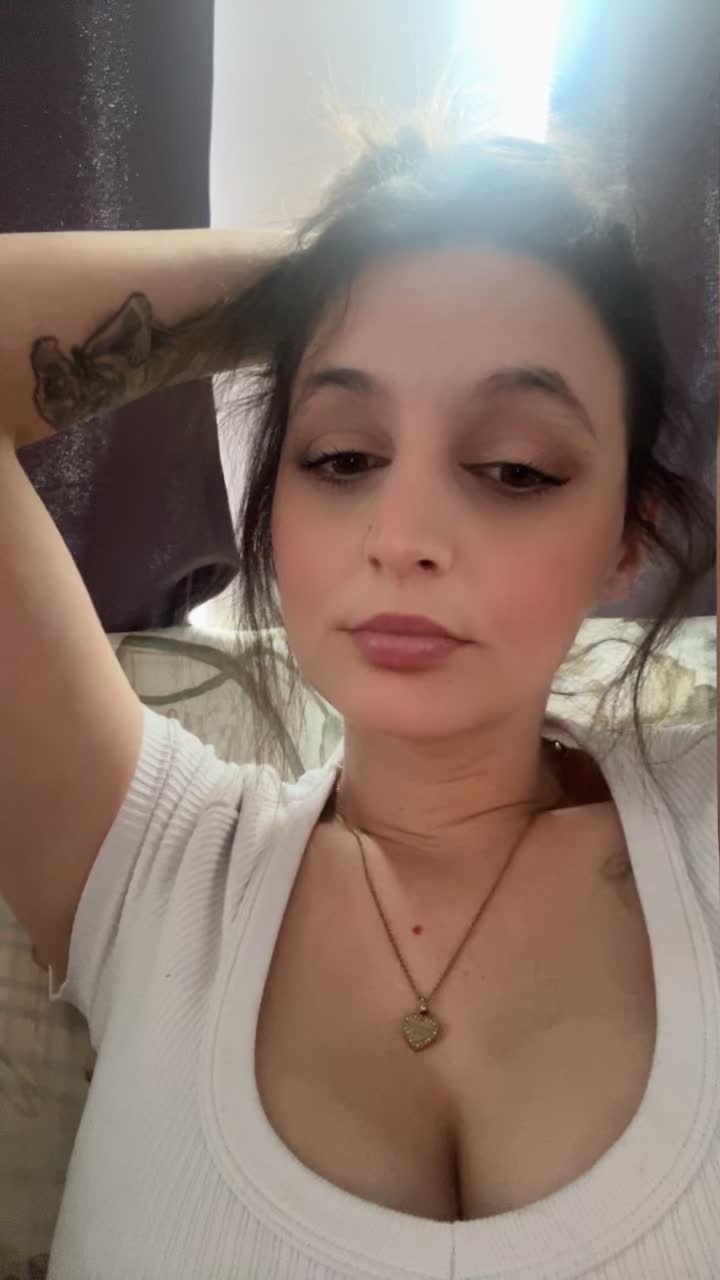 @Lil shadow 🥀🖤💋🖕🏻