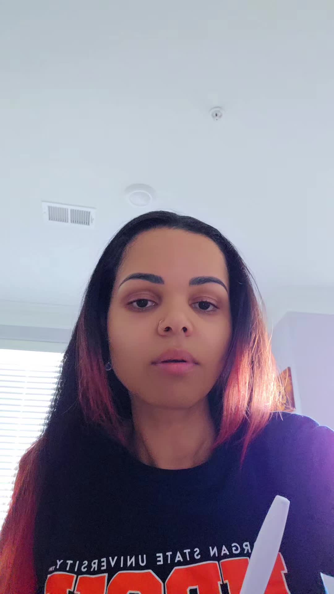 @Lezbpoly