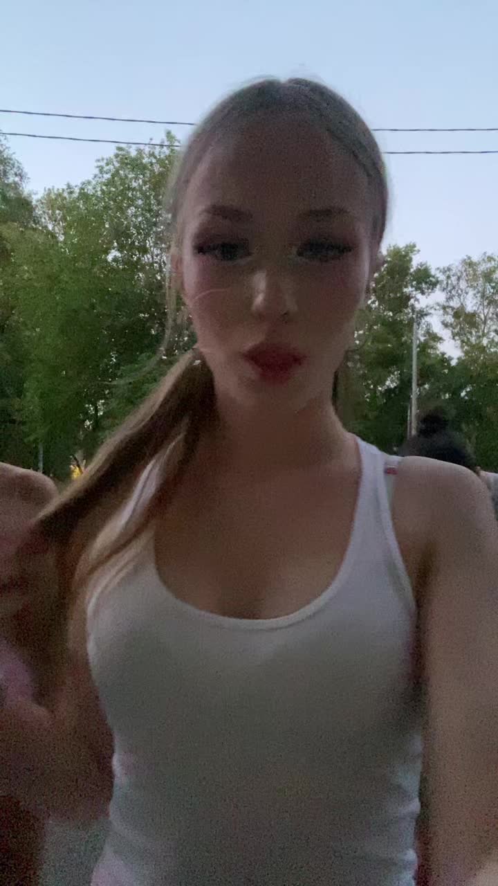 @🪼