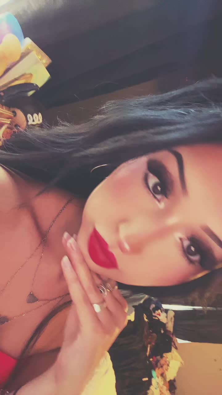 @iliana
