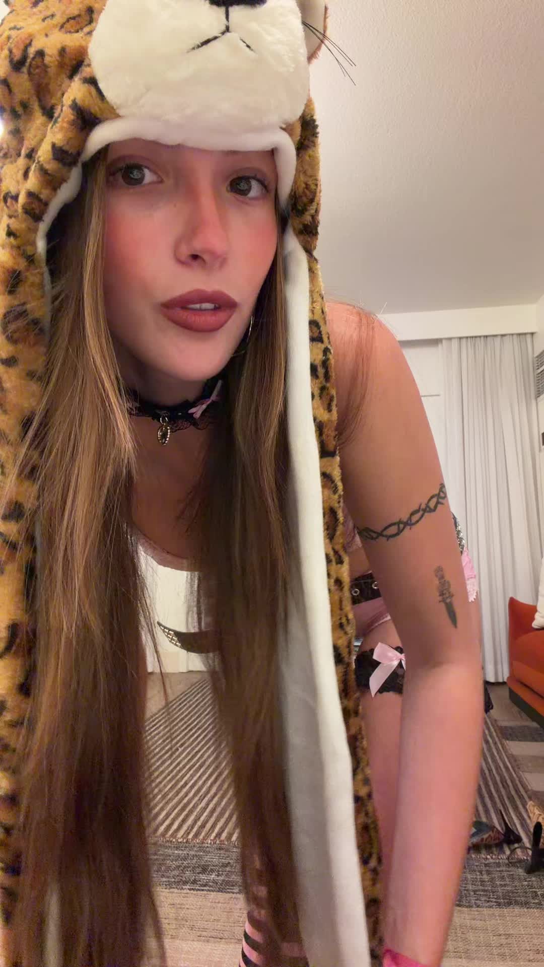 @leahblaxk