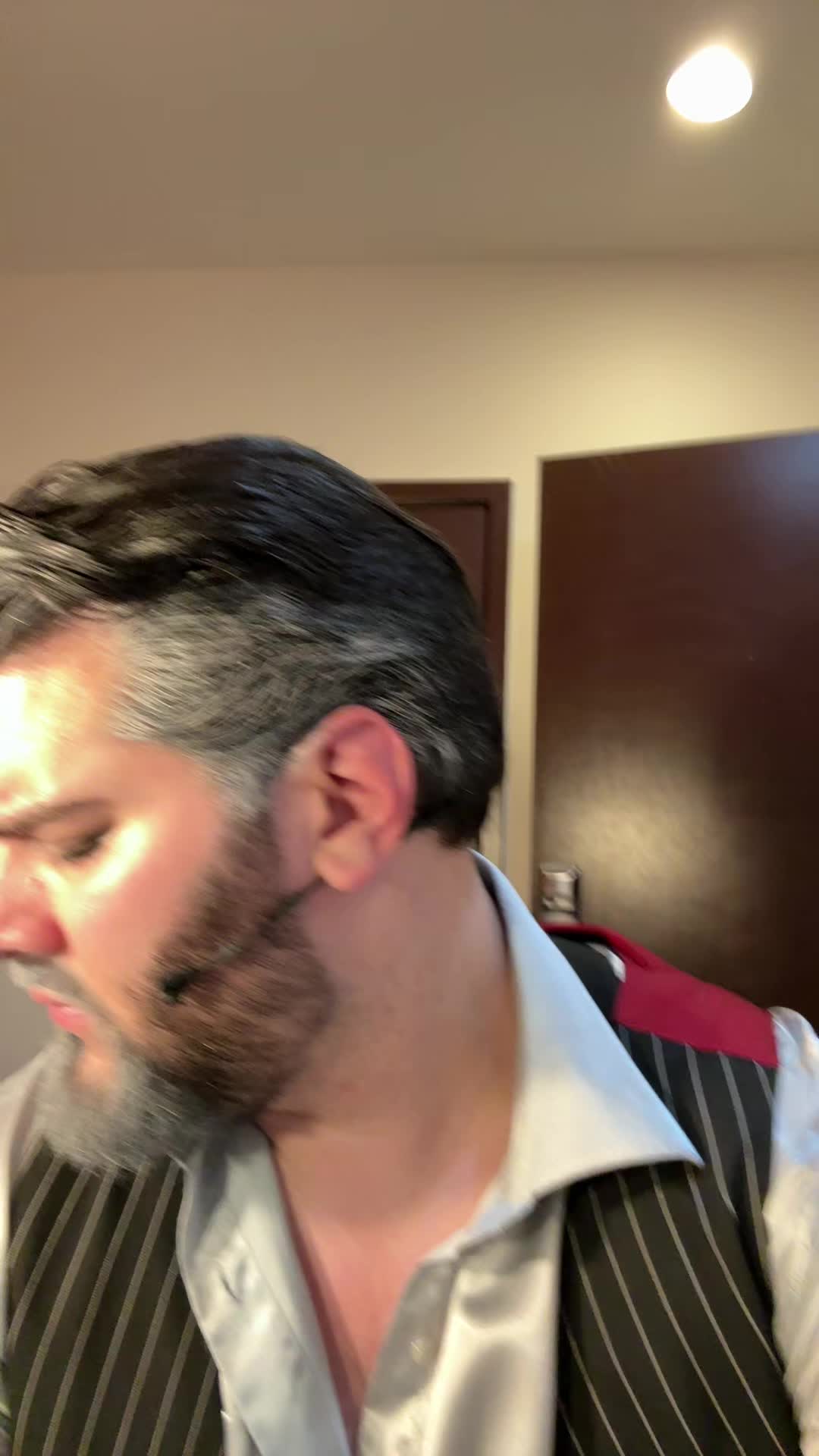 @NickolausCol&oacute;n