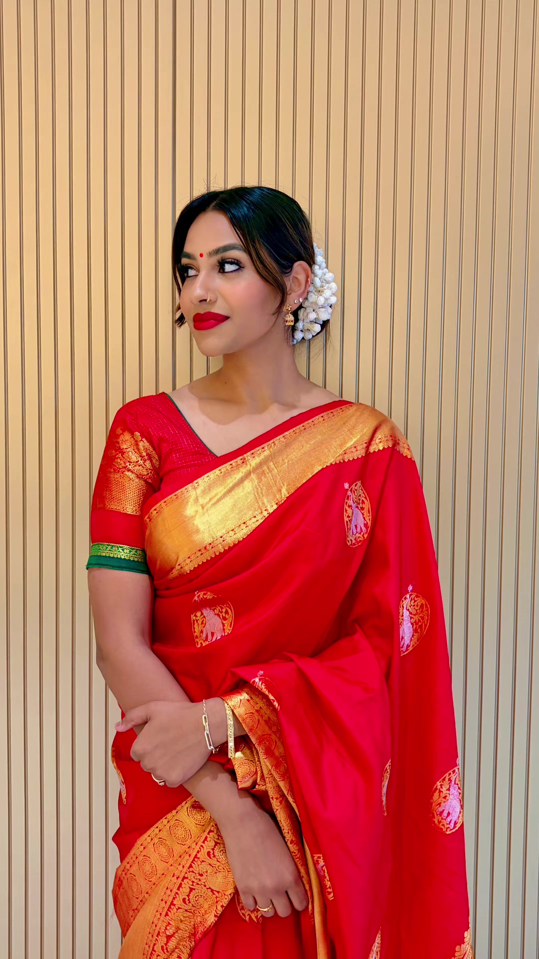 @tamilponnuvibes
