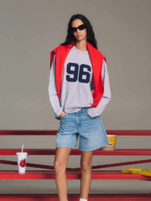 @Aritzia