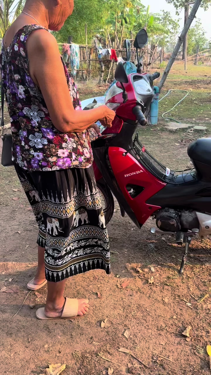 @ເຊົາໆ