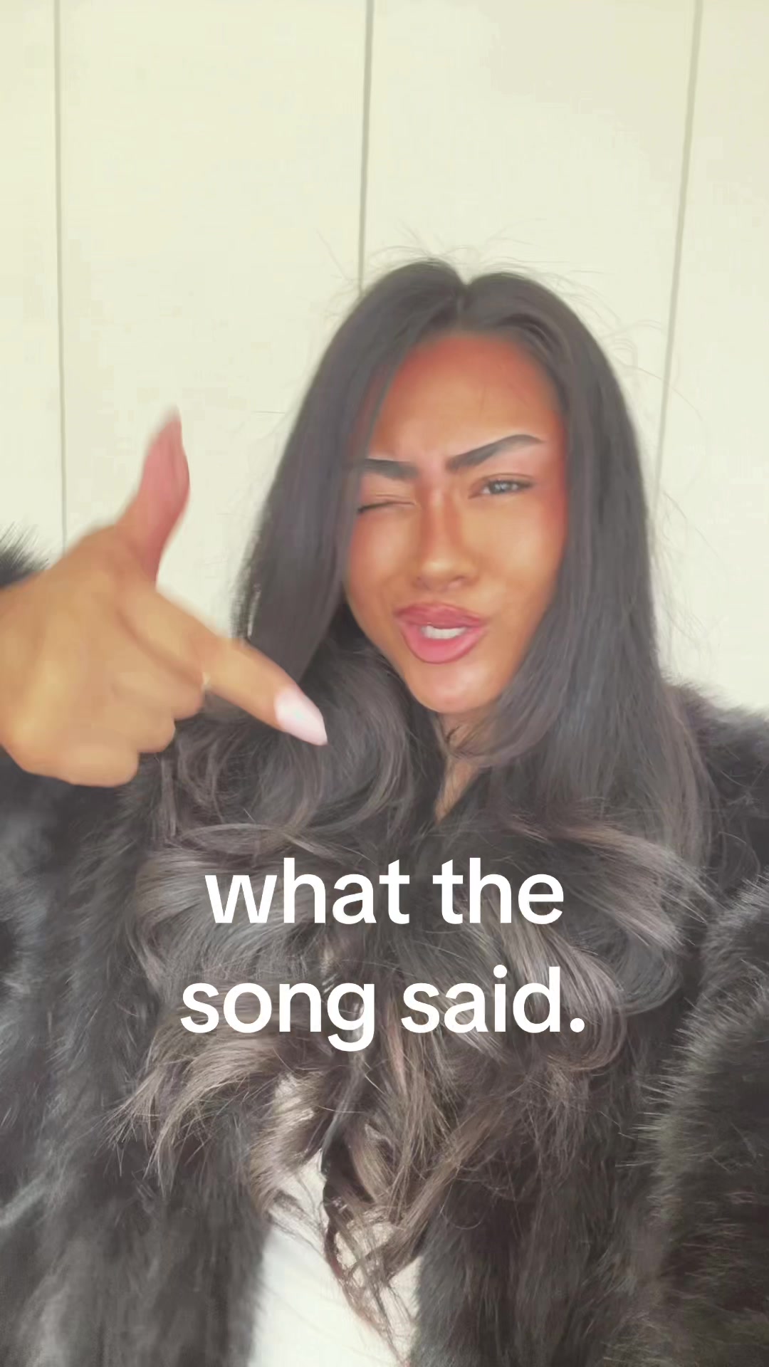 @TH💋NIA