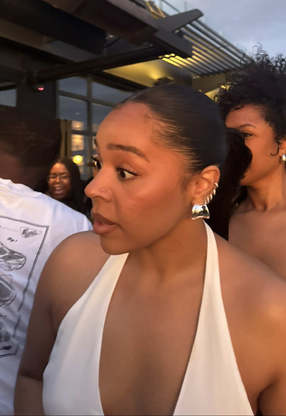 @Alej ✨