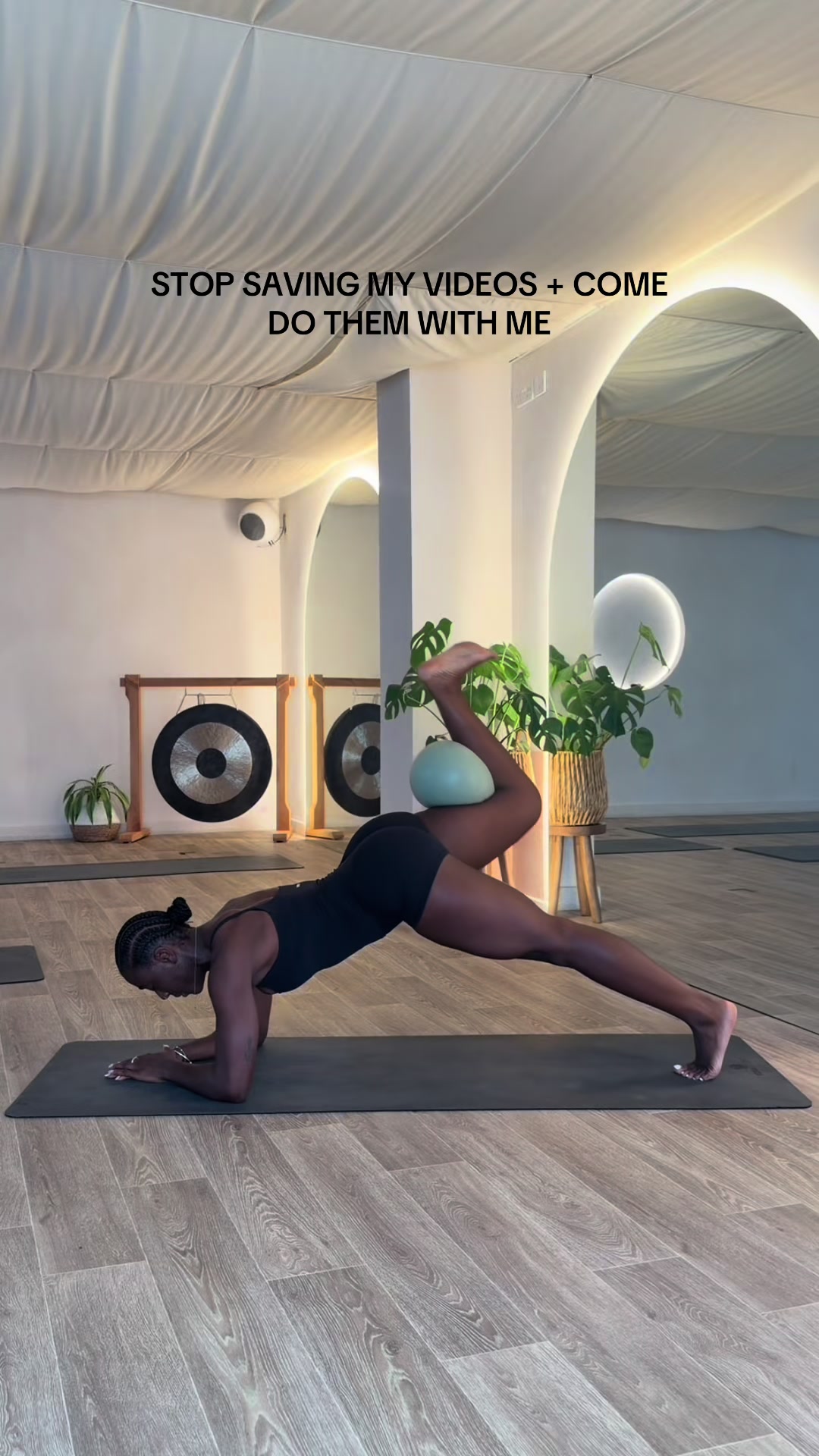 @Isley | Pilates Instructor