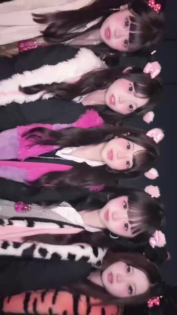 @ももな