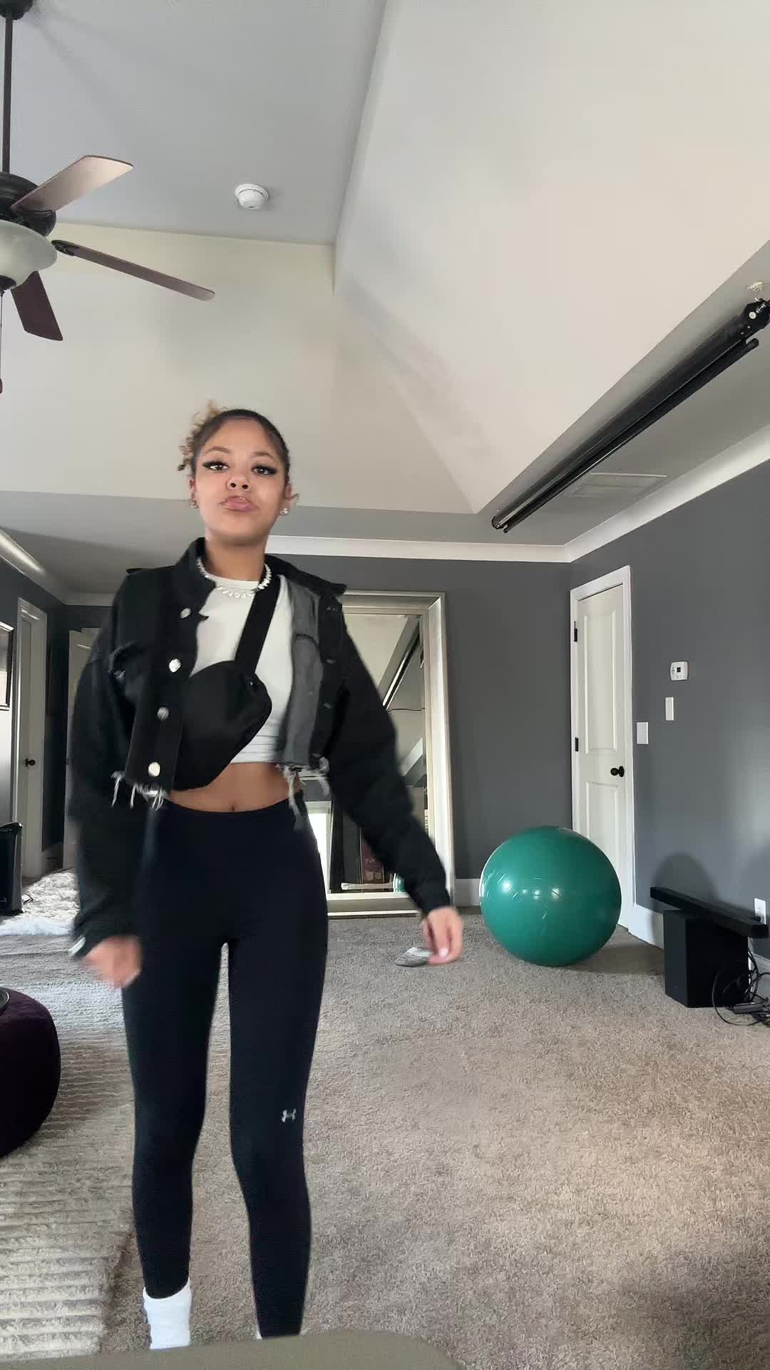 @kvlabrianne