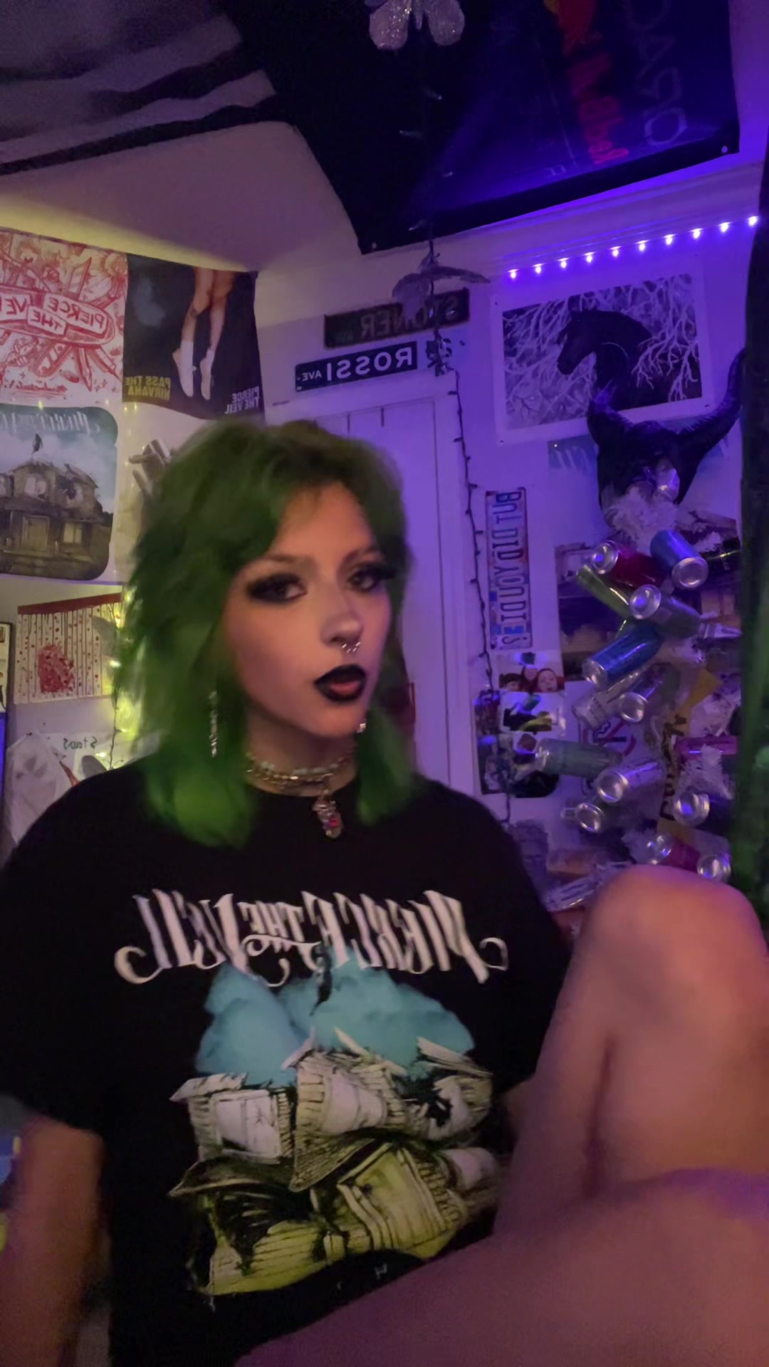 @🪬GREEN-HAIR-B!TCH🪬