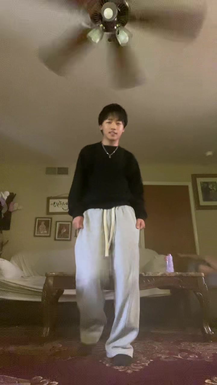 @ℰ .