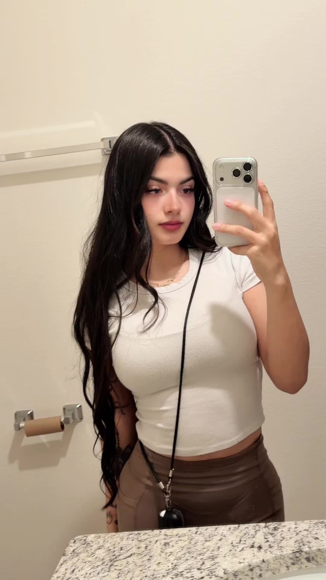 @Judianys
