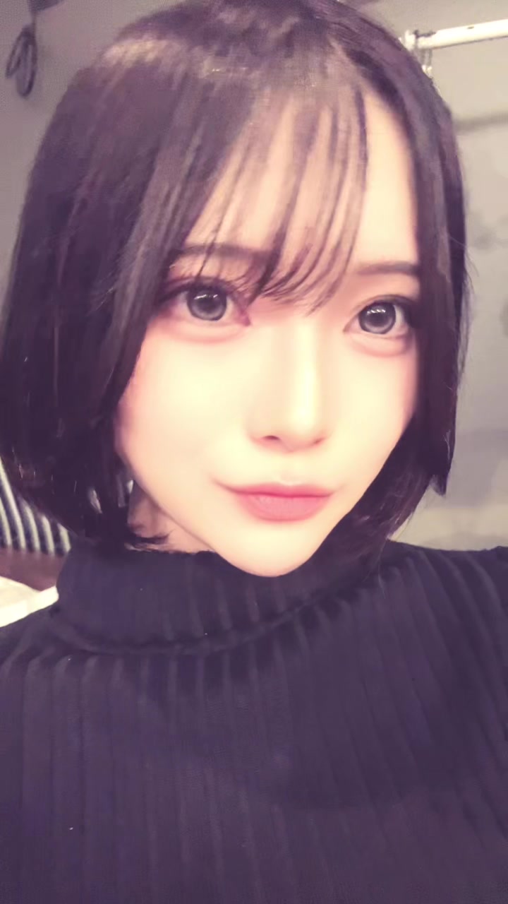 @るりにゃん