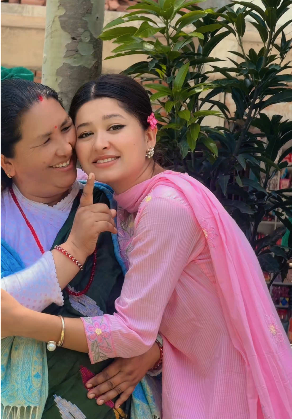 @Dipa shahi 🕊️