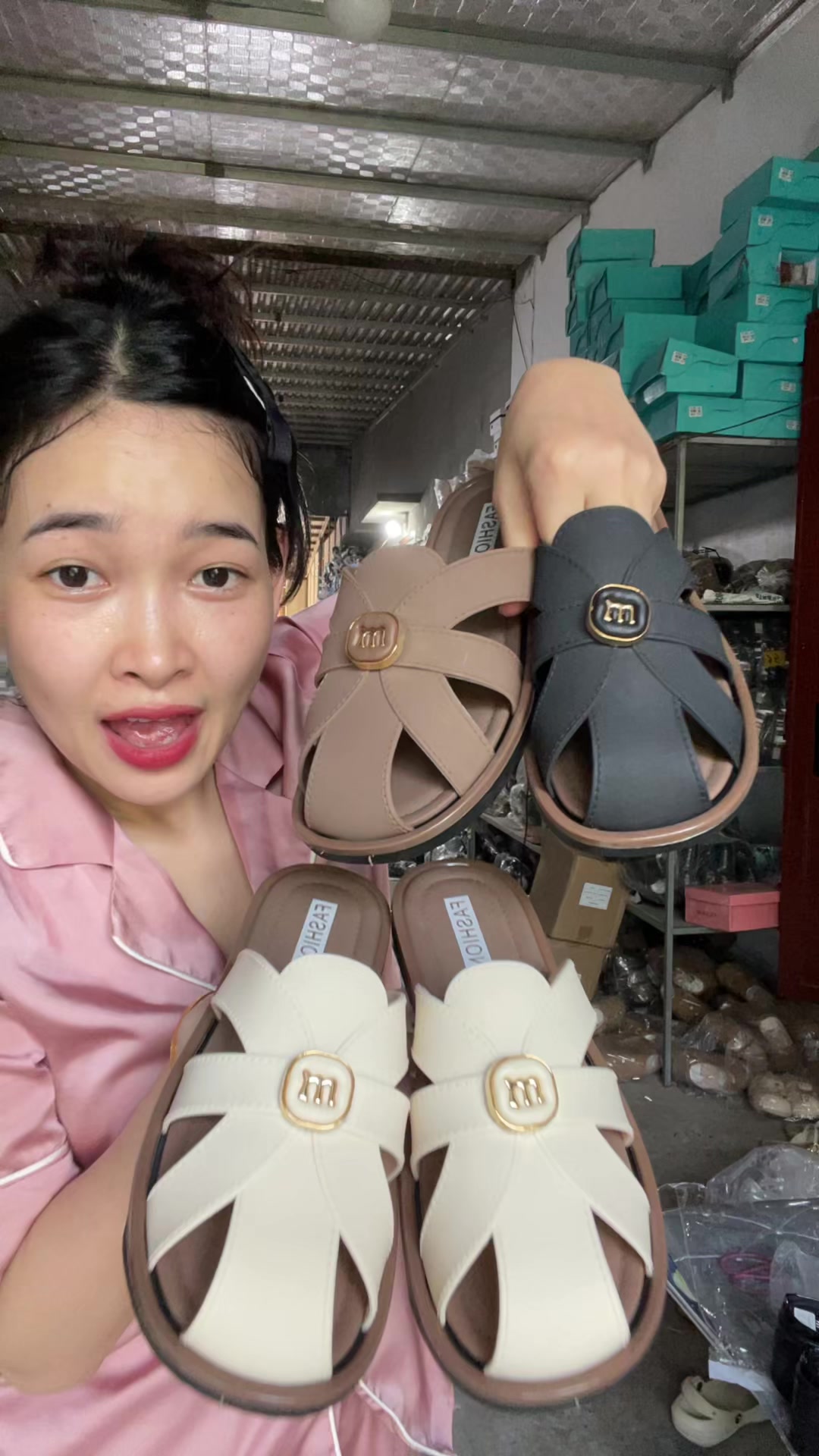 @HỒNG XIÊM