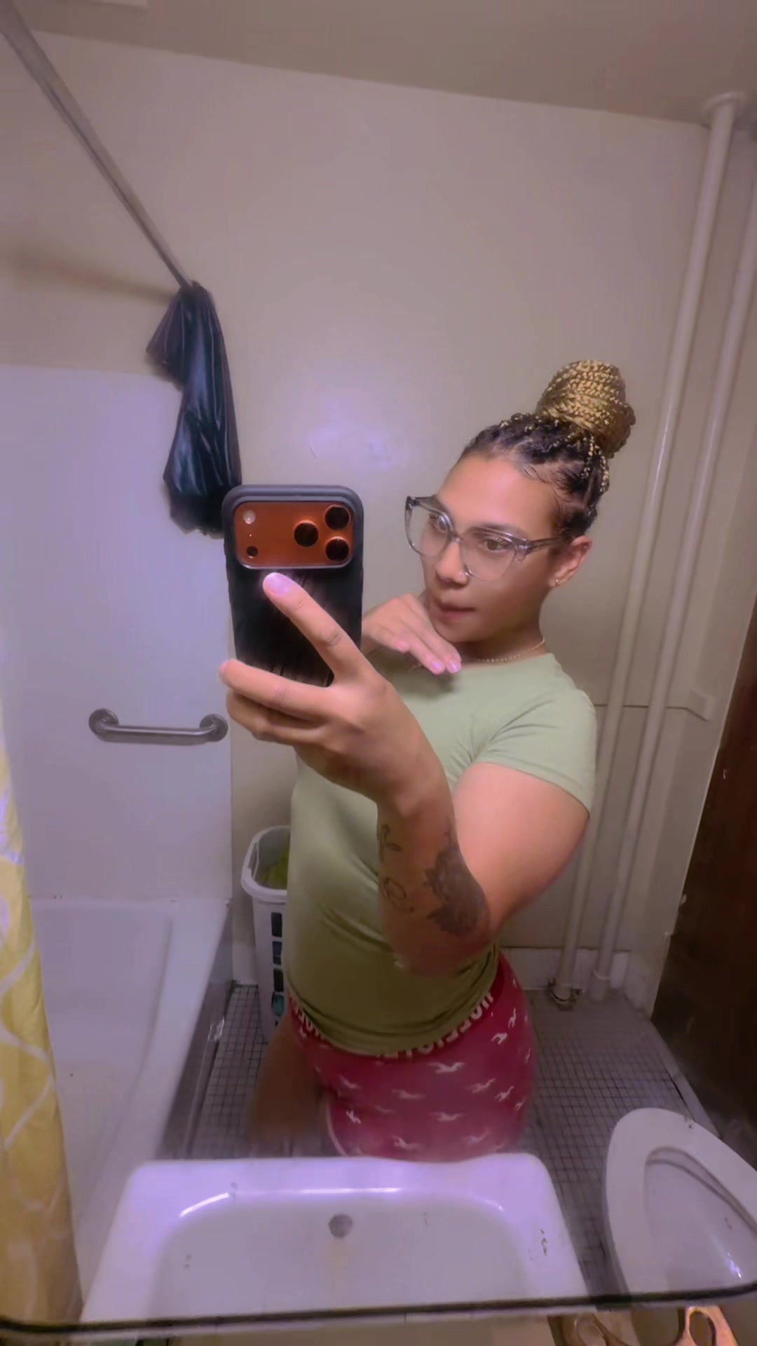 @Jasmine 🩷👩&zwj;❤️&zwj;💋&zwj;👩🏳️&zwj;🌈