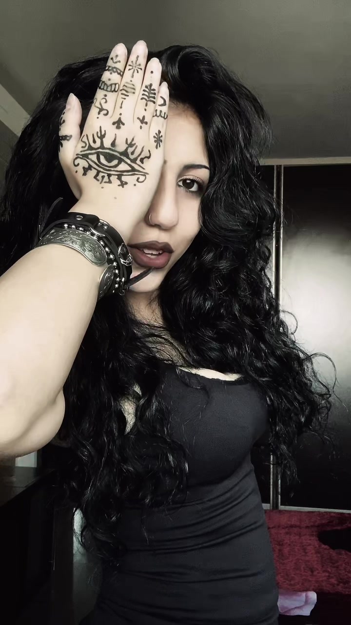 @🕸️Vanessa