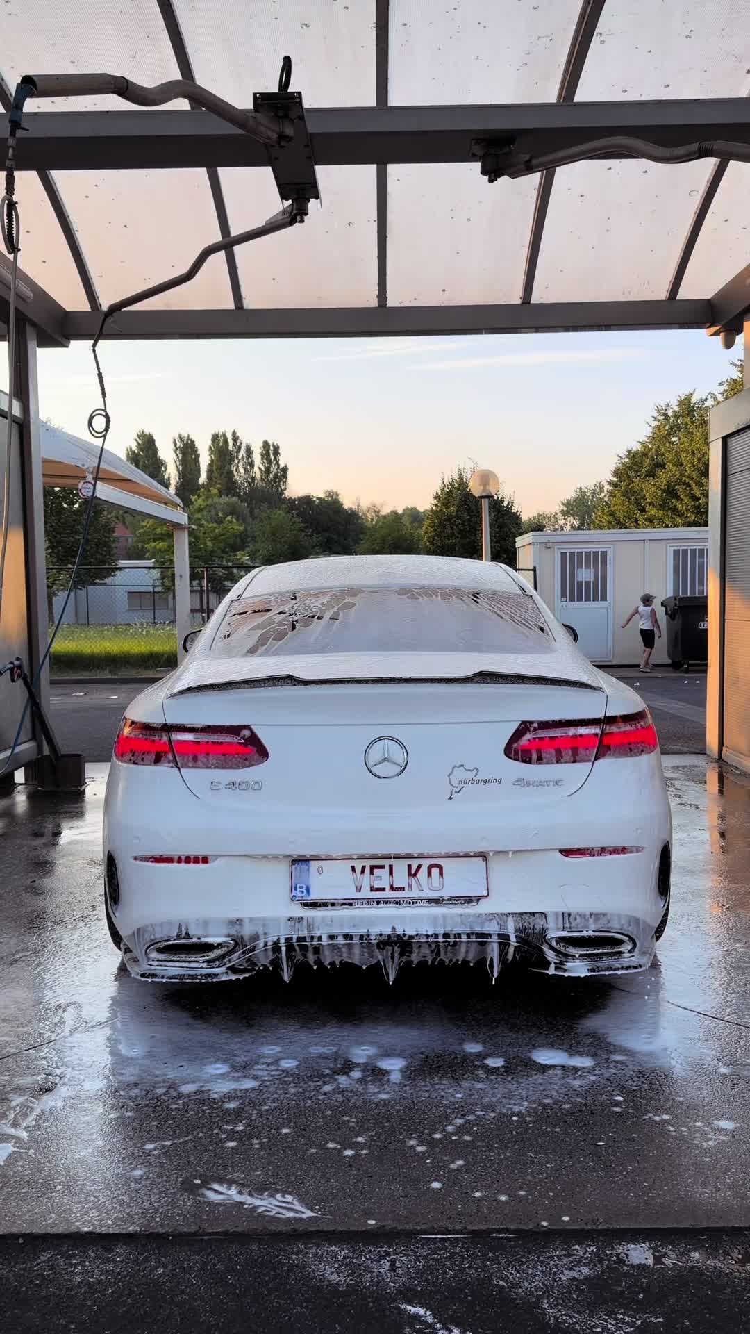 @_velko__