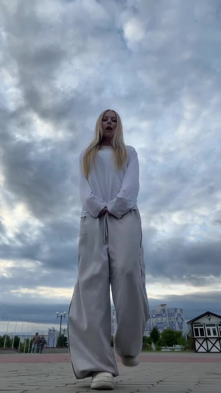 @Анжеличка