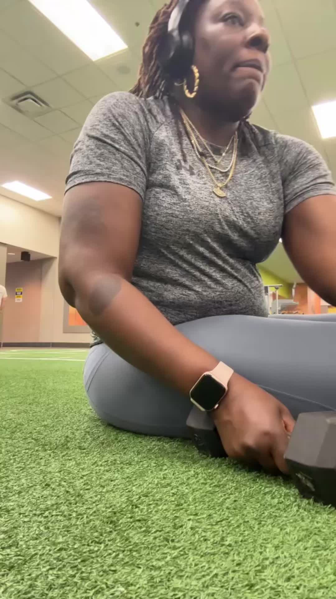 @MzFlossn_716
