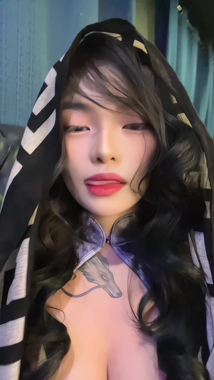 @️