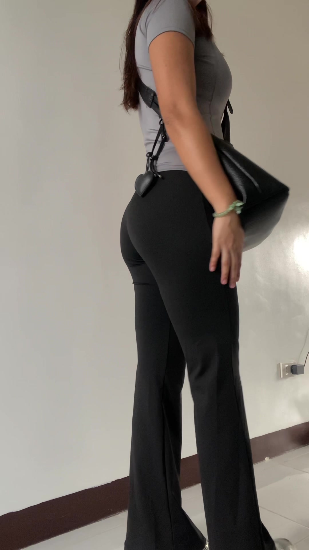 @Elle