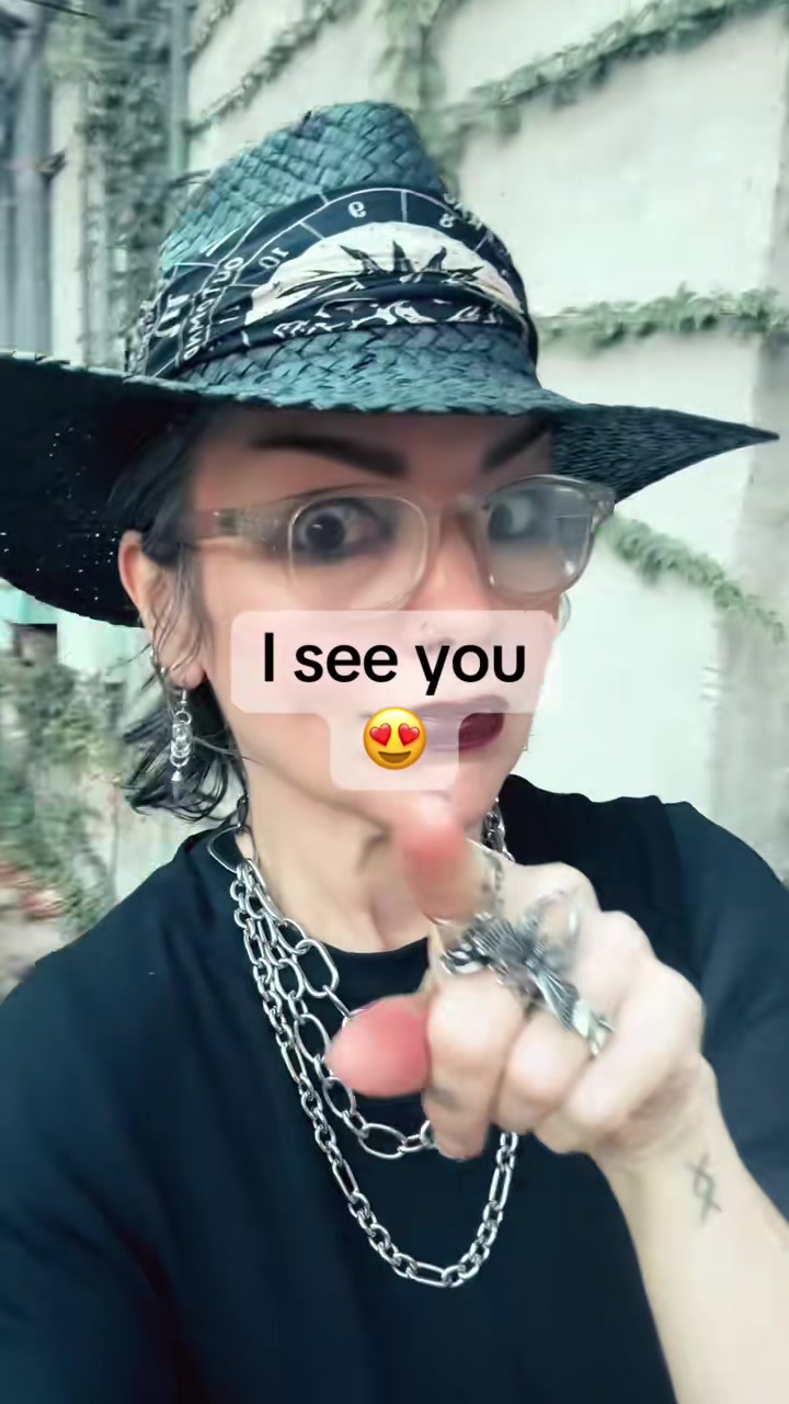 @Shellohween🥀🖤🥀