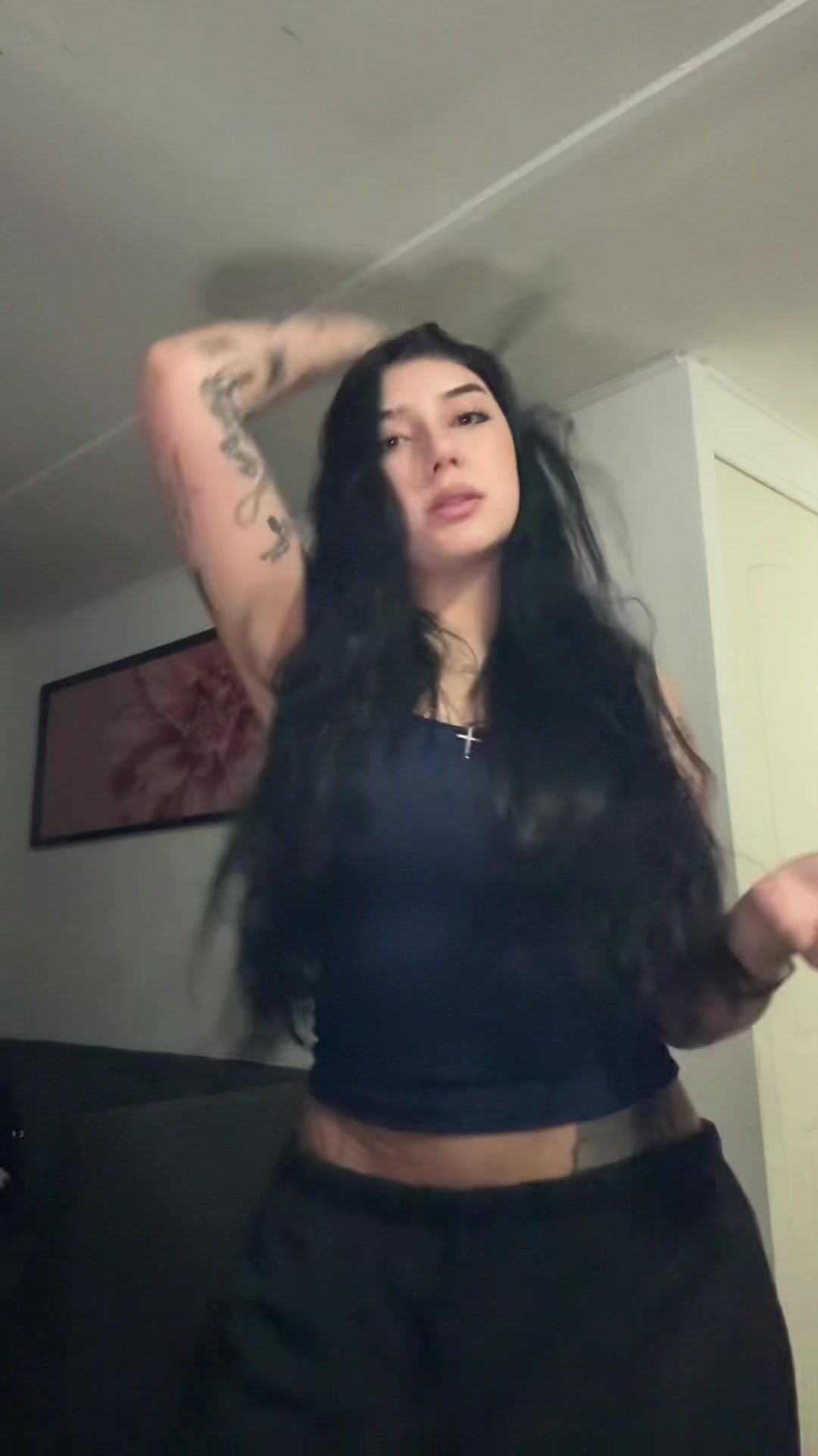 @Littleroyaal