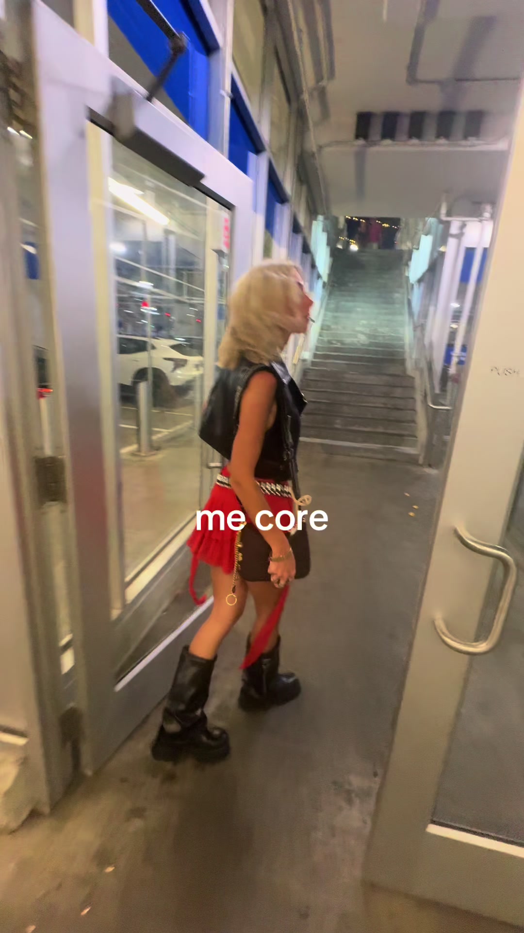 @victoria