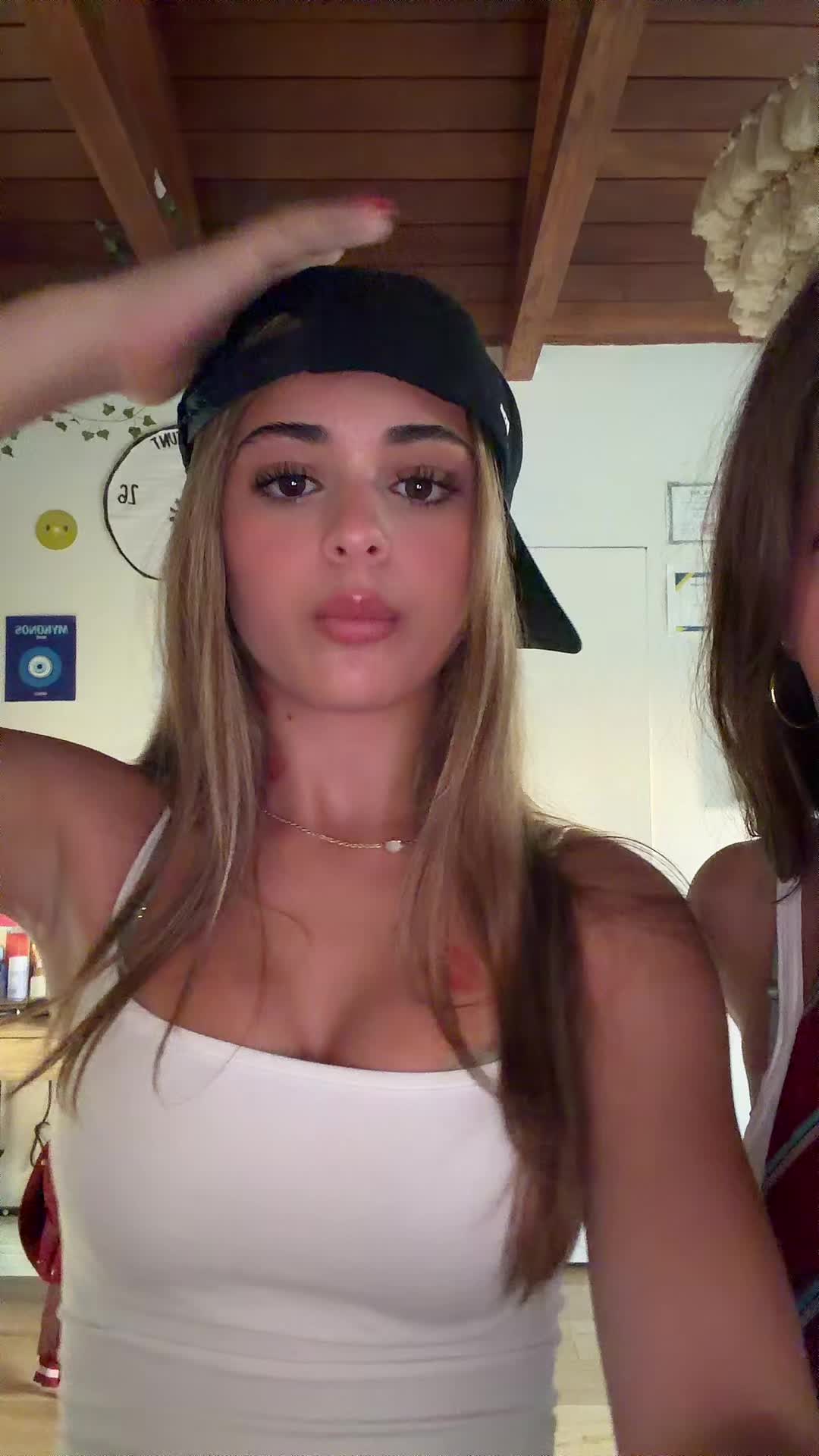 @𝒞ℒ𝒜ℛ𝒜