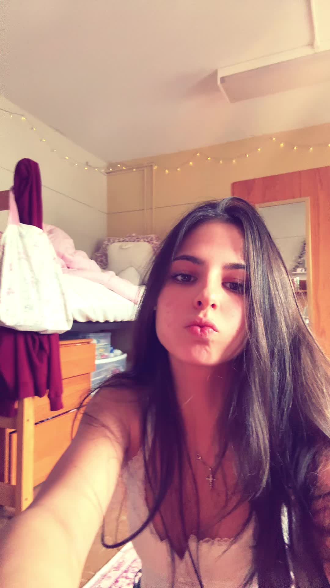 @ava_larcome