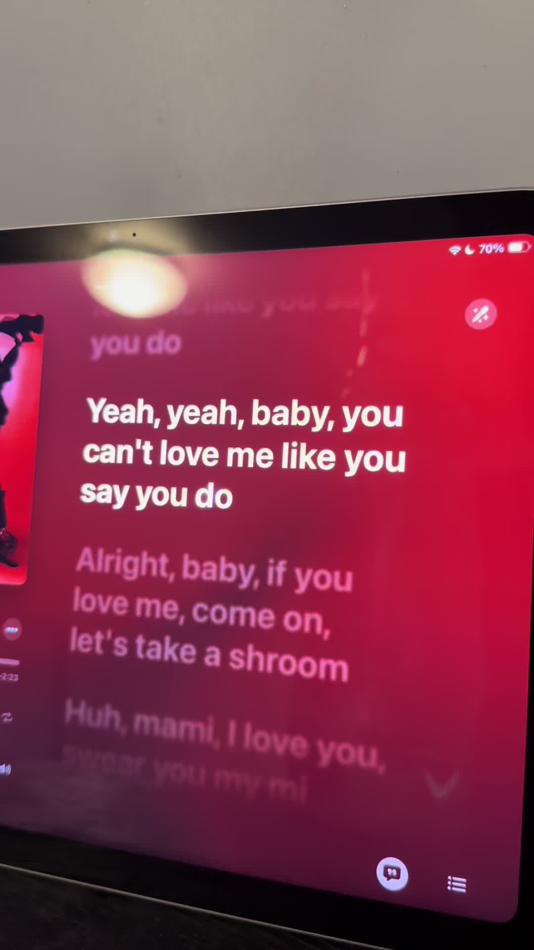 @🎧🩶