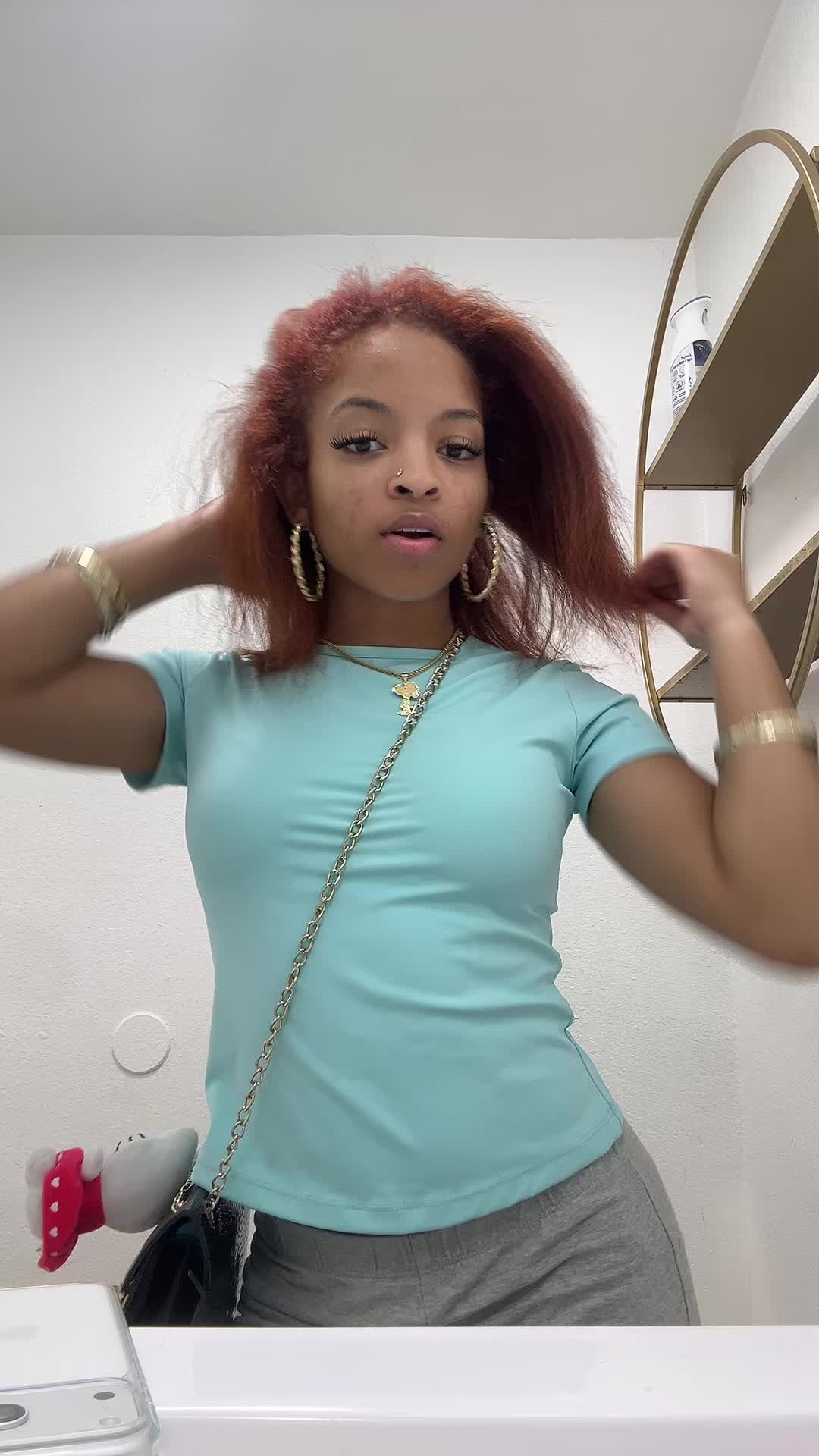 @thaonlyygirlyy