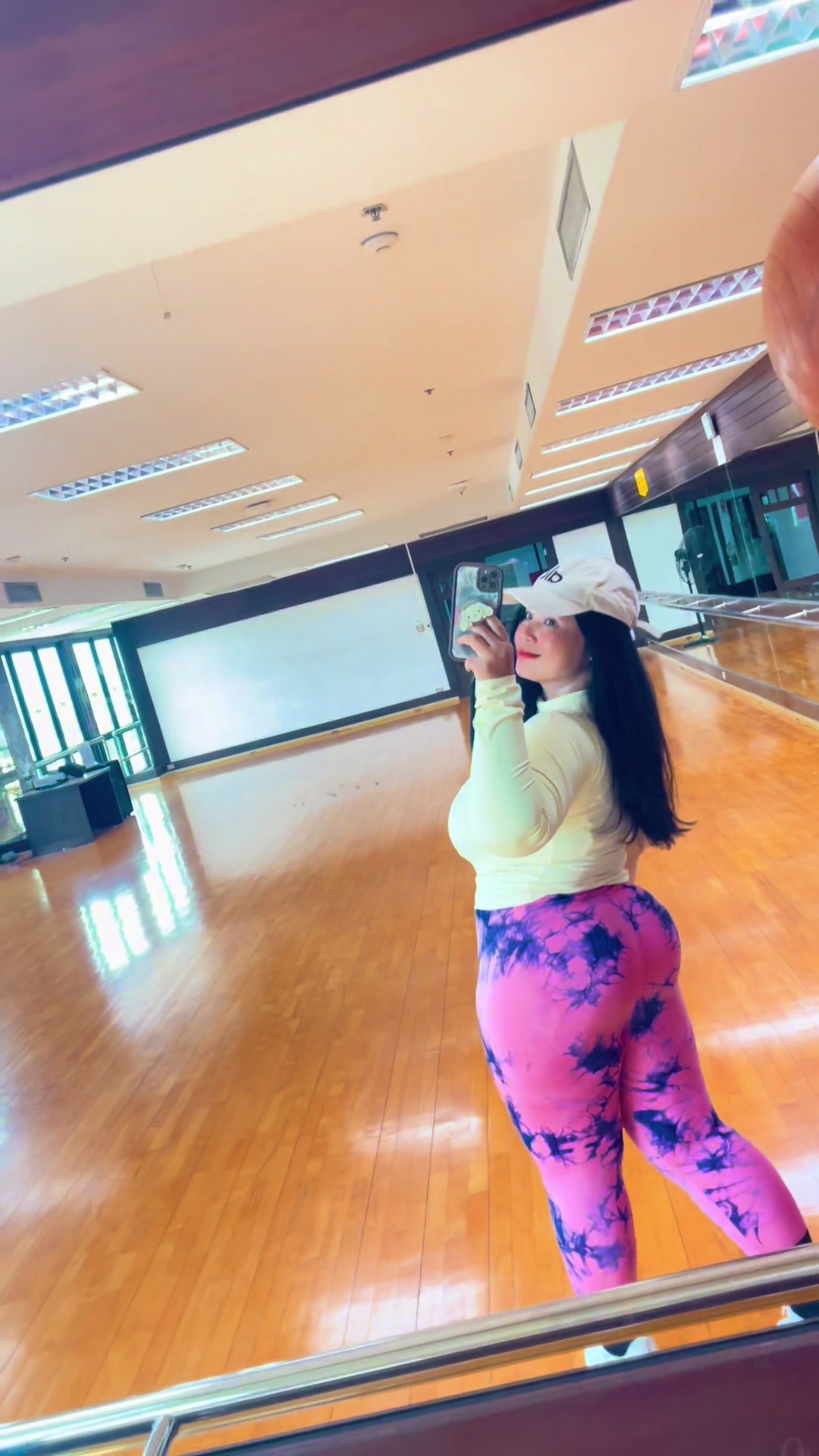 @Elly_gymlover