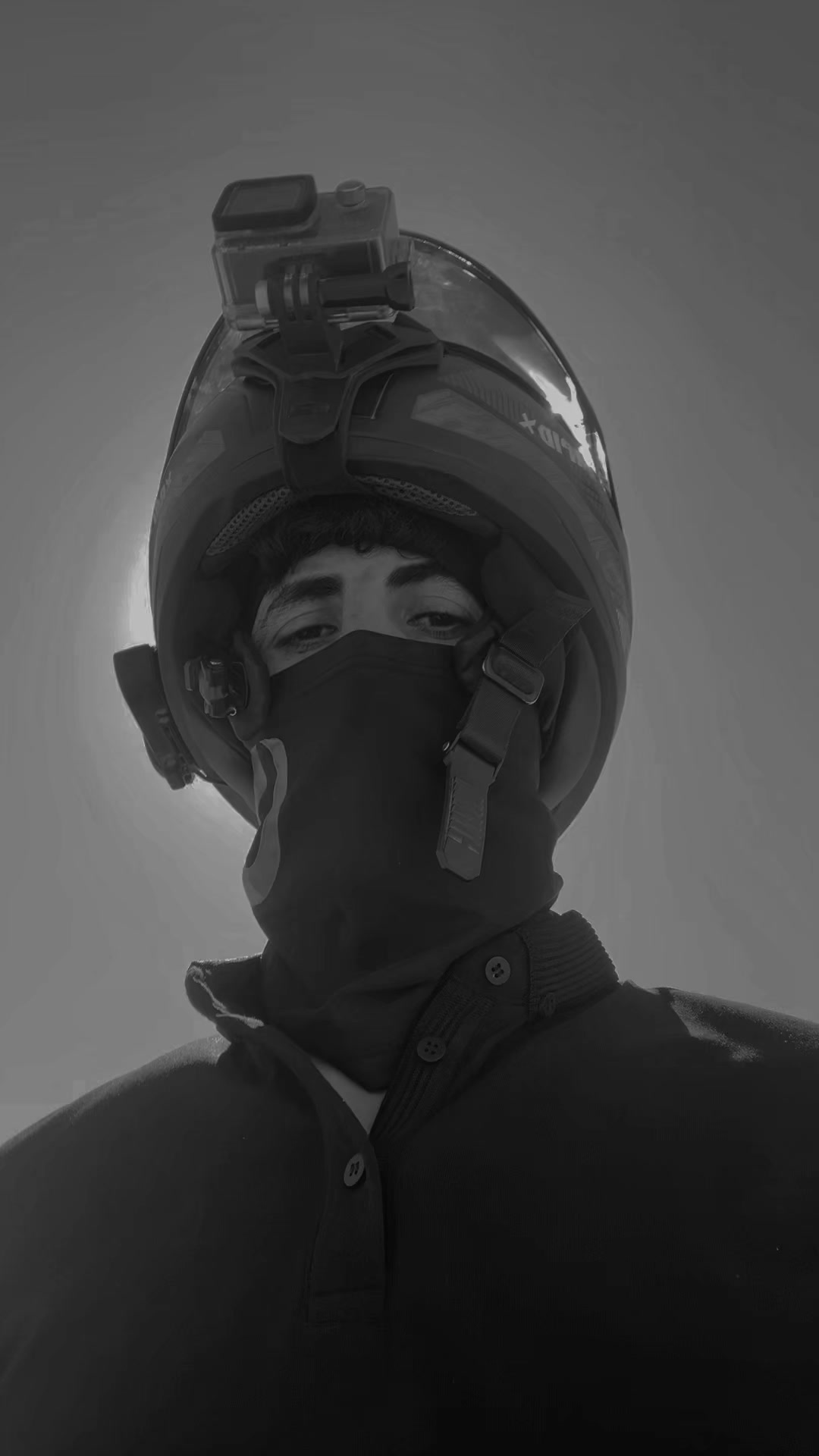 @̶E̶S̶C̶O̶B̶A̶R_04