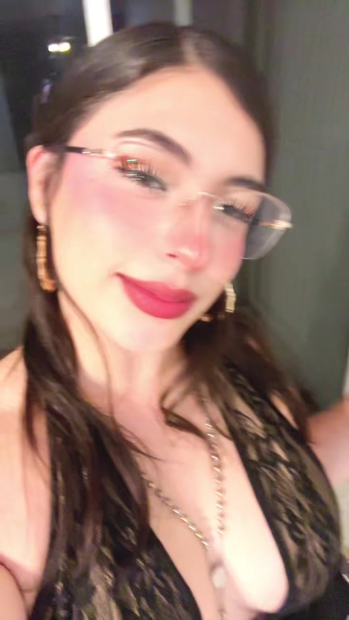 @zzzsarii__