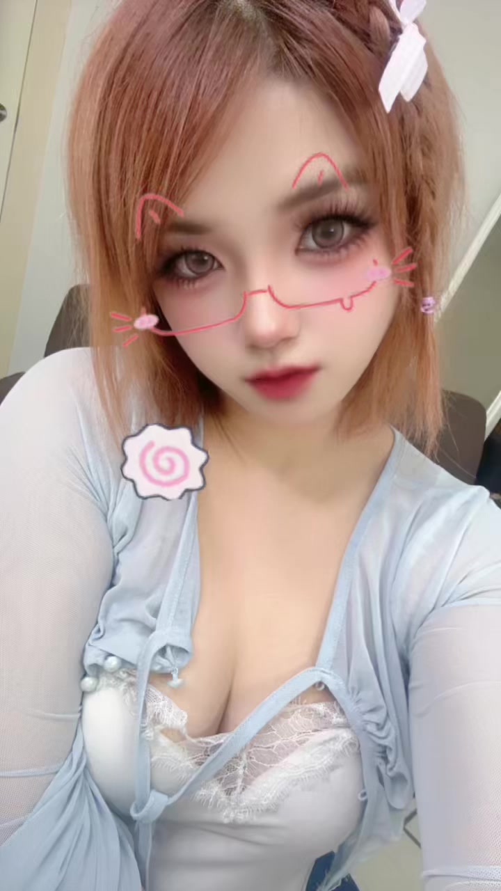@🦋🐳みぃ🩷