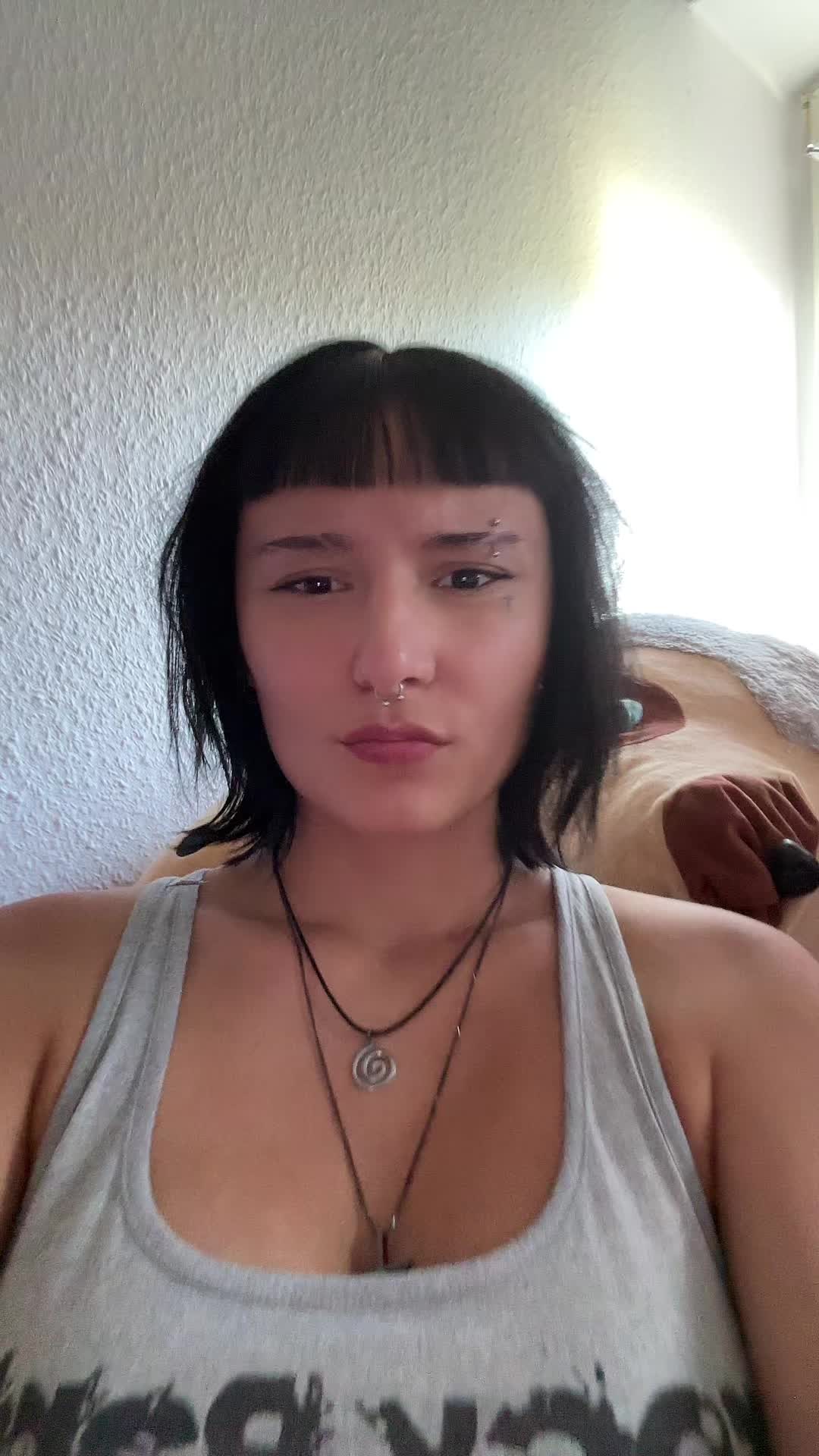 @angi