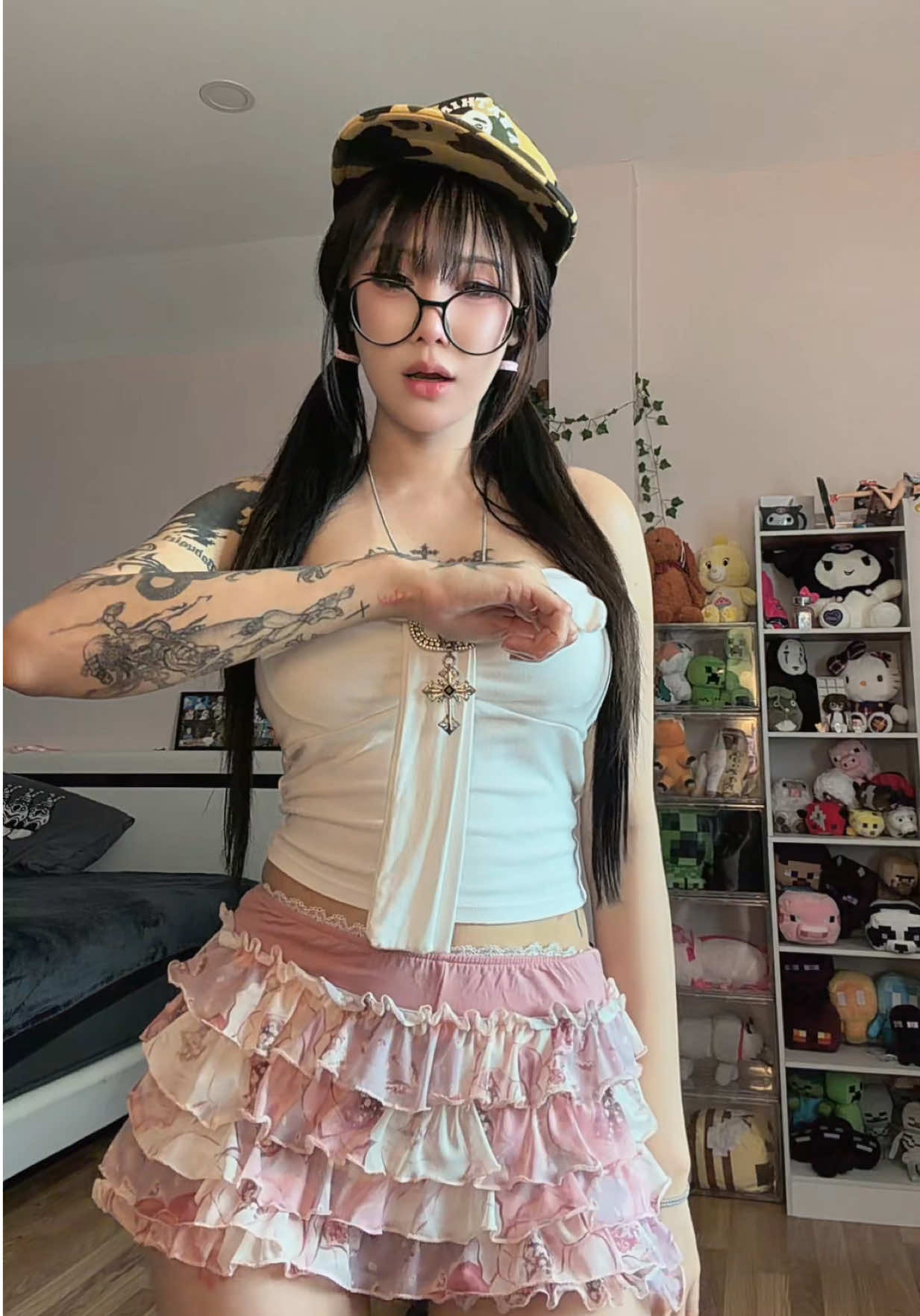 @อาเนีย&ensp;ฮับป๋ม