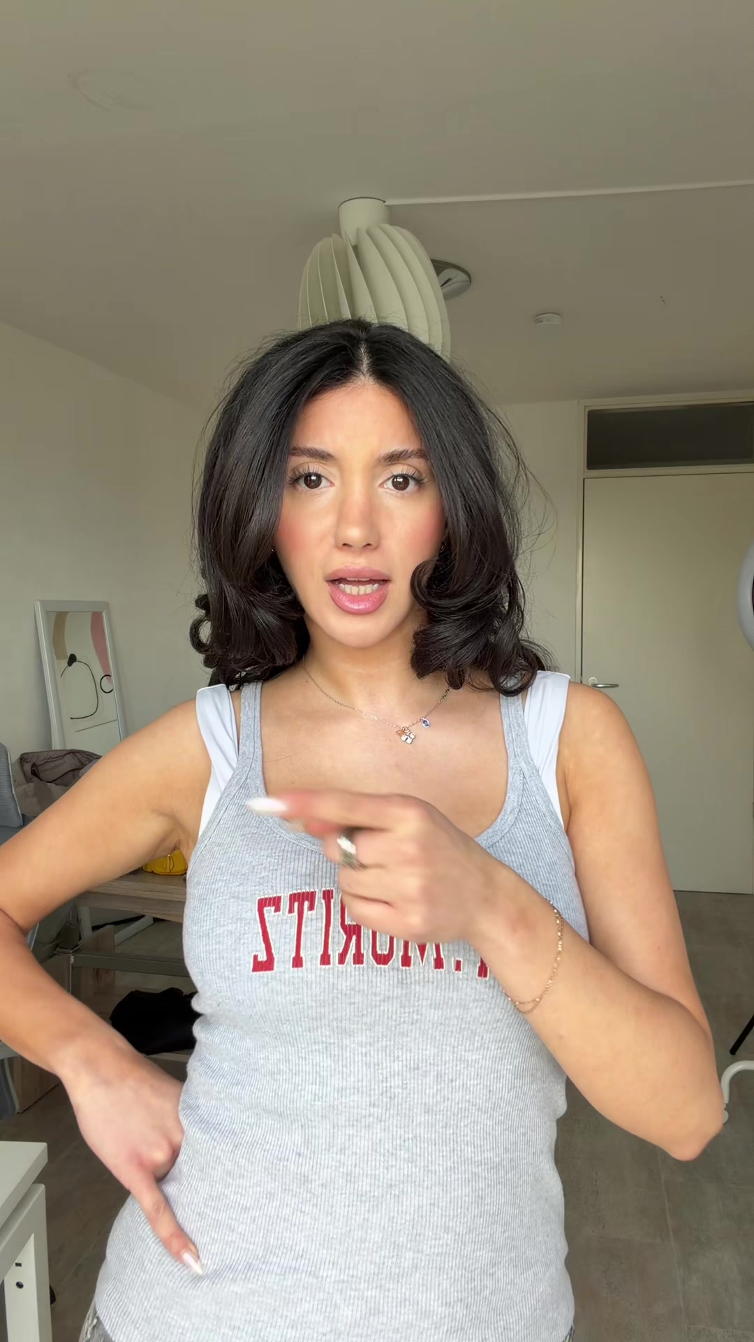 @Ella
