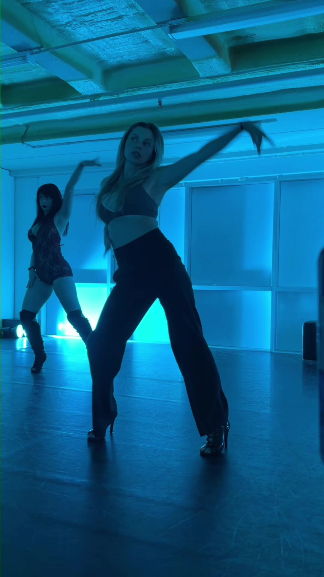 @Jassie Studios & Dancewear
